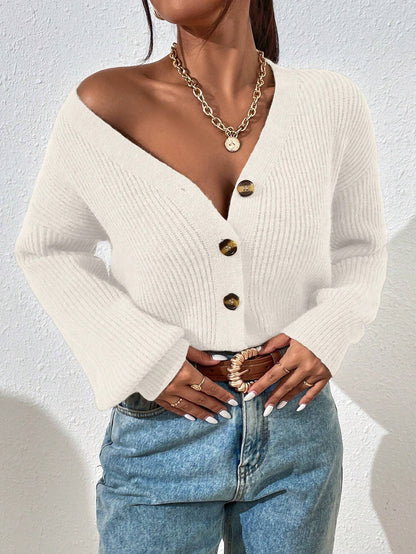 Stickad Vit Kofta med Knappar