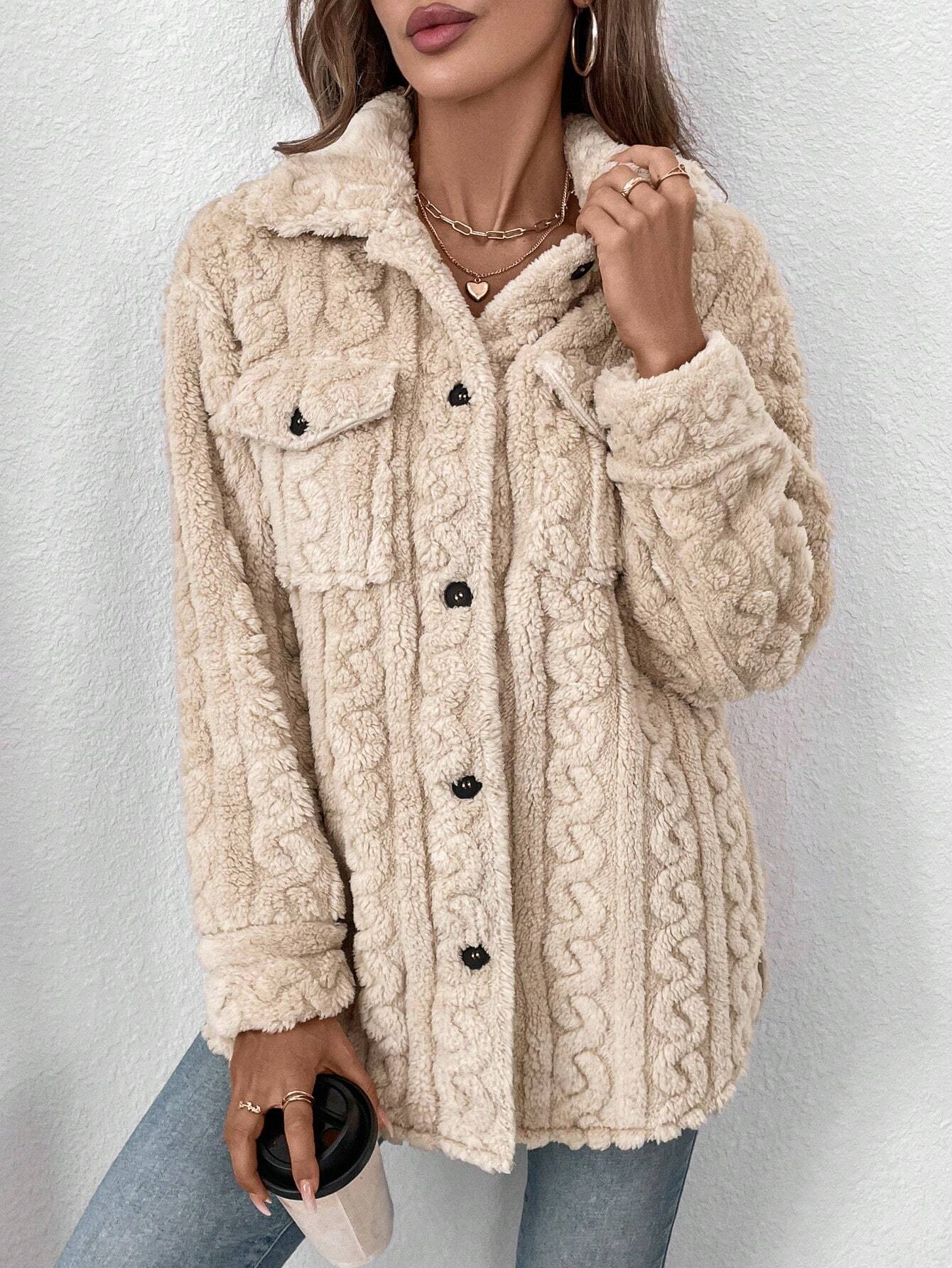 Teddyjacka med Knappdetaljer